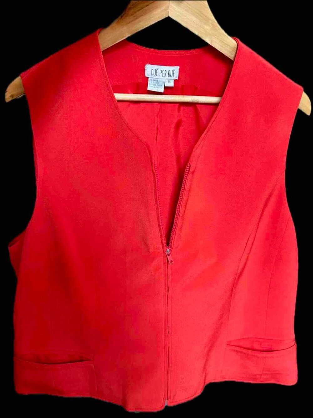 Vintage 100% Silk Due Per Due Vest Size 16 Tomato Red EUC zipper + front pockets